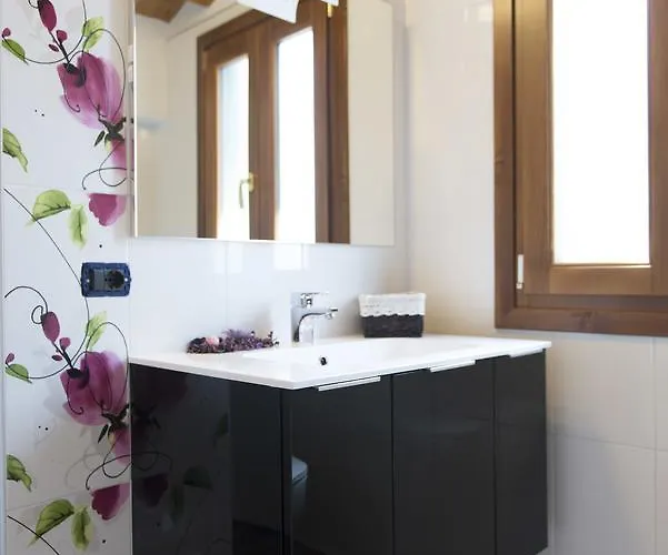 Apartahotel Eremitani 4*